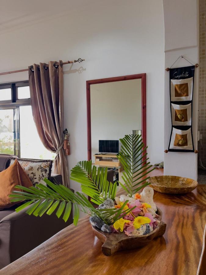 Jardin Marron Apartment เบเซนต์แอนน์ ภายนอก รูปภาพ