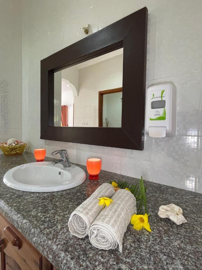Jardin Marron Apartment เบเซนต์แอนน์ ภายนอก รูปภาพ